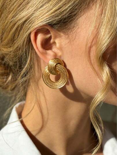 Mazuer 1 par de pendientes colgantes de aro con textura de luna chapados en oro de 18K, joyería de acero inoxidable para mujeres, adecuada para fiestas, ir al trabajo y citas