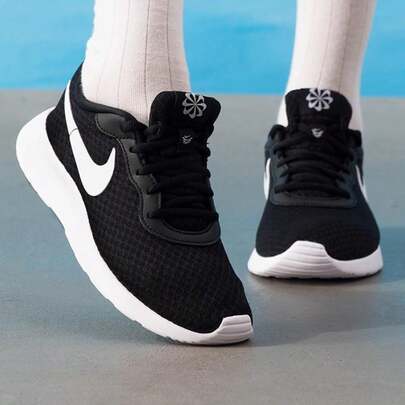 Nike TANJUN FLYEASE Casual Shoes, Lightweight & Breathable Women's Shoes For Commuting, Walking, Outdoor Activities DV7786-001