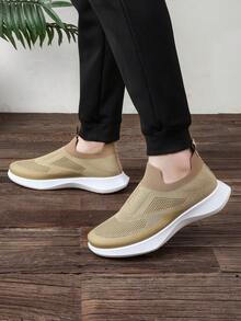 2026新款春夏男鞋，透气网面运动鞋，轻便软底套脚休闲步行鞋 - 棕色 - 查看 6