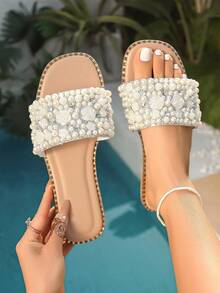 Teens New Pearl & Rhinestone 3D Floral Decor Flat Slides, Shimmering Resort Style, Suitable For Weekend Party, Outdoor Music Festival, Hanging Out With Friends, White Pearl & Rhinestone Flower Flat Sandals - White - View 2