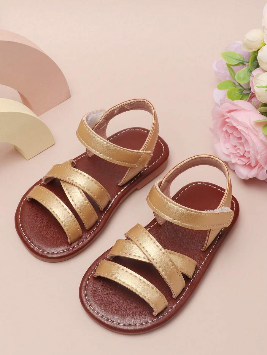 1 đôi dép xăng đan đế bằng màu vàng cho bé, hở mũi, có khóa dán, kiểu dáng thời trang, đa năng, thích hợp cho cả bé trai và bé gái. - Vàng - Xem 1