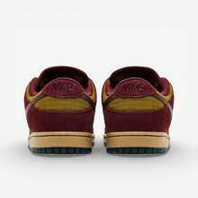 Nike SB Dunk Low Dark Team Red Olive Flak - Red - View 4