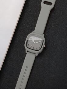 Set de 2 piezas: Reloj de mujer de silicona con esfera cuadrada y elegante reloj de pulsera de cuarzo + pulsera con forma de corazón (caja del reloj no incluida) - Gris - Ver 9