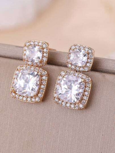 1 Pair Fashionable Shiny Square-Shaped Women's Earrings, Hammered Earrings Inlaid With Zirconia, 18K Gold Plated, Exuding Elegant And Luxurious Style, Ideal For Elegant Wedding Jewelry, Daily Wear, Valentine's Day Gift, Ramadan Dishes, Eid Al-Fitr Gift