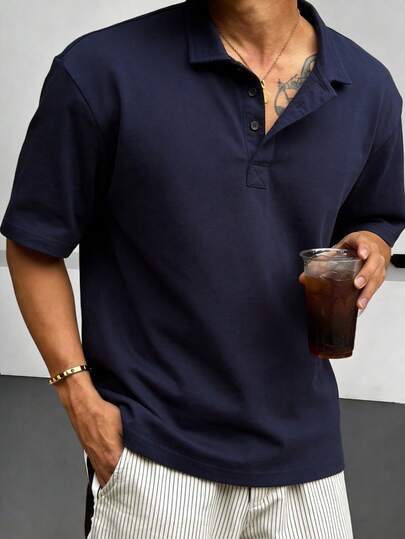 男士藏蓝色 Polo 领短袖 Polo 衫，面料柔软透气，可机洗/干洗，抗皱，简约通勤风休闲短袖 Polo 衫，适合日常穿着、工作和办公场合。