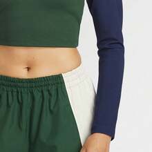 Nike AS W NSW STREET LS BODY BOLD C 女士长袖T恤，针织无领，TIF0339-323 - 綠色 - 查看 5