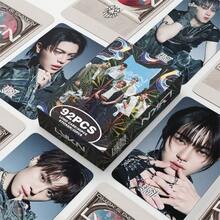 92张泰国男团LYKN收藏照片卡、贺卡、贴纸、LOMO卡、粉丝自制相册套装、K-Pop生日礼物、带展示盒的交易卡、书签、收藏卡、情人节礼物、粉丝周边 - 彩色 - 查看 2