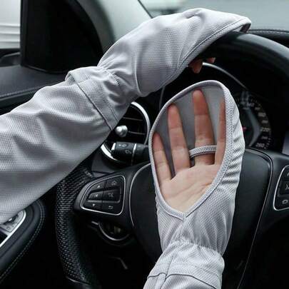 A Pair Of Sun Protection Sleeves With Loose Fit And UV Protection For Driving And Cycling, Ice Sleeves For Wholesale With Gloves, Women's Hand Sleeves, Sleeves For Sun Protection And Ice Sensation