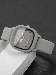 Set de 2 piezas: Reloj de mujer de silicona con esfera cuadrada y elegante reloj de pulsera de cuarzo + pulsera con forma de corazón (caja del reloj no incluida) - Gris - Ver 8