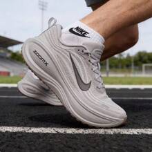 Nike Zapatillas VOMEROPLUS para hombres, zapatos de running y entrenamiento con amortiguación de impactos - Gris - Ver 4