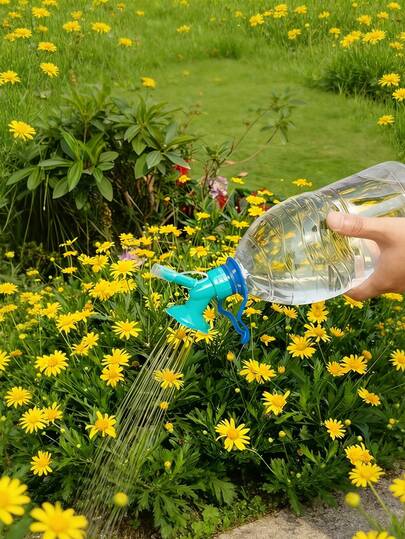 1个双头花园浇水喷壶，适用于饮料瓶 - 沙滩洗脚器，塑料浇水壶喷壶，双头喷嘴盖喷壶，适用于塑料瓶、室内花盆和园艺工具，可用于浇灌幼苗和盆景，高效灌溉植物和多肉植物，沙滩洗脚器，快速清洁，沙滩必备。