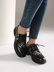 Brogue Women's Round Toe Thick Sole Lace-Up Shoes, Leopard Print Patchwork Office Casual Chunky Loafers - Silver - View 3