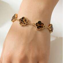 1pc 2026 New French Retro Leopard Print & Clover Charm Bracelet, Ramadan Event - Multicolor - View 1