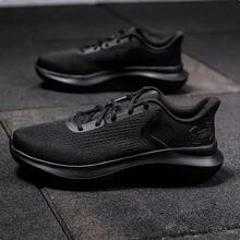 Under Armour Zapatos casuales de malla transpirable para hombres, zapatillas de running ligeras y con amortiguación de impactos - Negro - Ver 5
