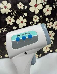 1 Pieza de Termómetro Digital Infrarrojo Sin Contacto Portátil Ideal para Medir la Temperatura - Blanco - Ver 3