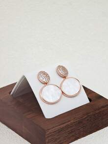 一对独特优雅的椭圆形珍珠母贝耳环，适合女性佩戴 - 玫瑰金 - 查看 1