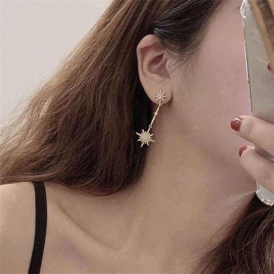 Shaped Dangle Earrings With Shiny Texture, Metal, Fashionable & Sophisticated With Small Popularity - Vàng - Xem 1