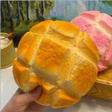 1 món đồ chơi bóp mềm hình quả dứa dung nham khổng lồ, nhiều màu sắc, dày dặn, có độ đàn hồi chậm, giúp giảm căng thẳng. - Nhiều màu - Xem 2