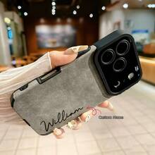 Personalisierter Handyhülle kompatibel mit iPhone 11 12 13 14 15 16 17 Pro Max Plus 17 Air, luxuriöse weiche PU-Leder 3D eingravierte Buchstaben Name Kamera Schutz stoßfeste Handyhülle, Urlaubsgeschenk für Paare, Freunde, Familie - Dunkelgrau - Übersicht 2