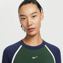 Nike AS W NSW STREET LS BODY BOLD C 女士长袖T恤，针织无领，TIF0339-323 - 綠色 - 查看 3