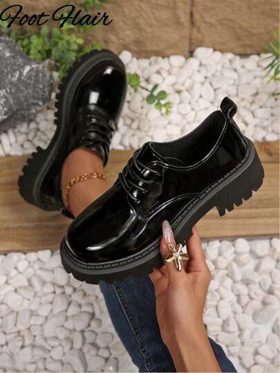 Women's Spring Lacquered Leather Oxford Shoes, Thick Sole Flat Casual Slip-On Loafers With Buckle Design, Anti-Slip Durable Black Thick Sole British Style Loafers, Versatile For School Uniform, Formal Wear, Summer Fashion Round Toe Lace-Up Thick Sole Mary Jane Shoes