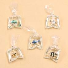 5pcs New Resin Goldfish Shaped Pendant, Random Design DIY Clothing Accessories - Multicolor - View 3
