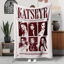 1PC KATSEYE Movie Poster Flannel Throw Blanket 50"X60" (Multiple Sizes) - Pink Filter Group Portrait & Directed By HYBE, Tapestry Wall Hanging, Room Decor, Perfect For Sofa, Bed, Office, Movie Poster Gift - nhiều màu 6 - Xem 3