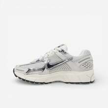 Nike Zoom Vomero 5 Photon Dust Metallic Silver (Women's) - 白色 - 查看 3