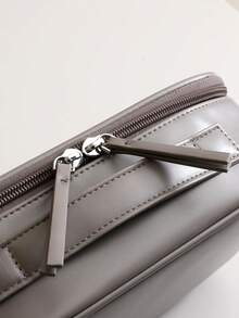 1个高品质真皮化妆包，真皮便携式化妆品收纳包，大容量洗漱包，全新透明精致设计 - 查看 7