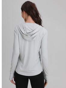 Women's Fashionable Summer Hooded Thumb Hole Lightweight Breathable Sun Protection Jacket - Baby Blue - View 3