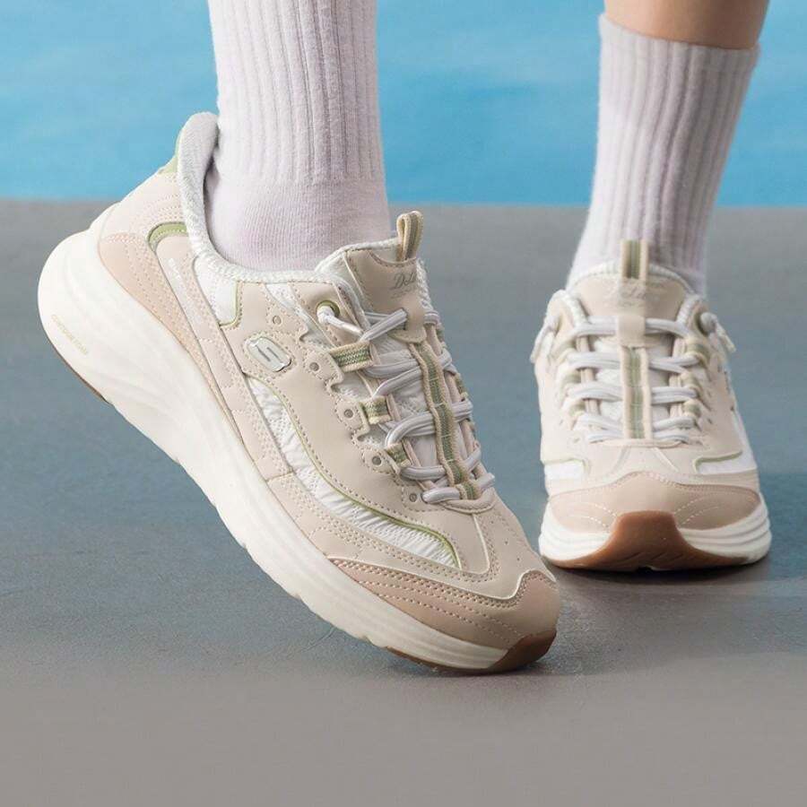 Skechers 女士 CONTOUR FOAM 套脚运动鞋，低帮系带舒适轻便休闲鞋 - 自然色/綠色 - 查看 1