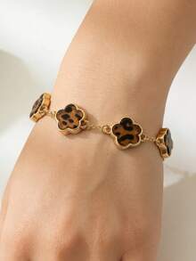 1pc 2026 New French Retro Leopard Print & Clover Charm Bracelet, Ramadan Event - Multicolor - View 2