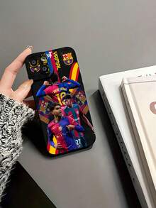 Gráfico de Amine Yamal y el jugador del Barcelona. Esta elegante funda es compatible con Samsung, Apple, VIVO, OPPO, , Transsion, ,  y Honor. Fabricada en silicona TPU, ofrece protección contra golpes y caídas, además de una sensación superior. Es un regalo ideal para familiares, amigos y seres queridos, y una opción perfecta para San Valentín y Año Nuevo. - Negro - Ver 6