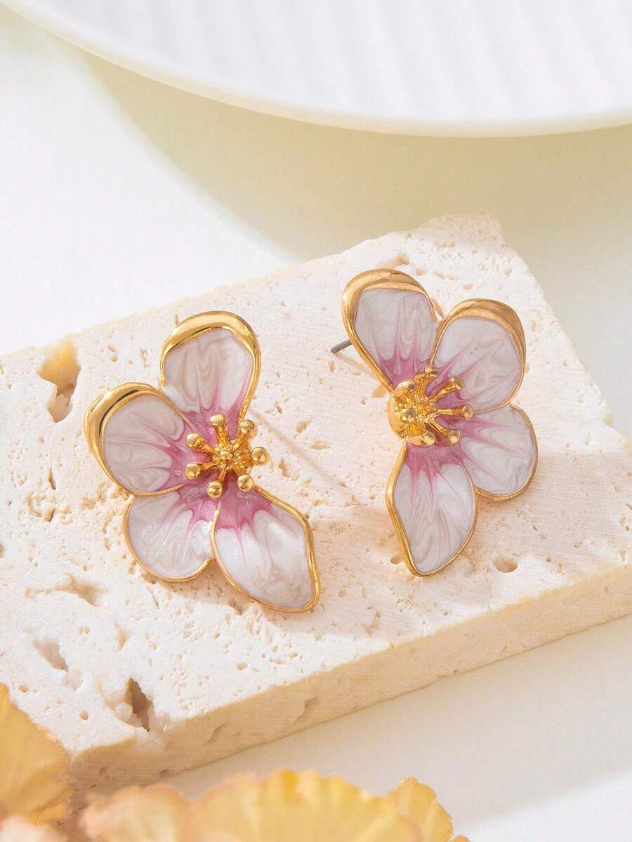 1 Pair Elegant French Retro Versatile Handmade Enamel Gradient Fading Pink & White Half Flower Stud Earrings, Suitable For Beach, Date, Travel, Best Gift For Girlfriend - Pink - View 1