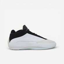 Jordan 40 The Classic - White - View 2