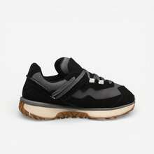 UGG RetroFi Low Black - Black - View 2