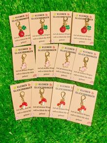 4 套（12 件）瓢虫四叶草钥匙扣吊坠 + 粉红小猪、幸运蘑菇钥匙扣吊坠组合套装 - 内含德国幸运祝福卡 - 为家人和朋友带来好运 - 口袋拥抱卡片钥匙扣套装 - 派对钥匙扣套装，适合情人节、婚礼、母亲节、返校、考试、毕业、生日、感恩节、公司活动、新年礼物 - 彩色 - 查看 3