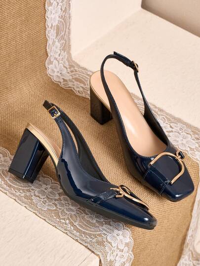 WHDXY Pantofi cu toc înalt, fără spate, din piele lăcuită, bleumarin retro francez, cu vârf pătrat, lux discret și versatil, ideali pentru naveta la locul de muncă. Fabricați din piele lăcuită delicată, culoarea bleumarin oferă o senzație de stabilitate și calitate premium, luciu intens pentru o purtare elegantă și durabilă, nedeformanți și ușor de întreținut pentru utilizarea zilnică. Designul cu vârful pătrat flatează forma piciorului, se potrivește cu ușurință diferitelor tipuri de picioare, alungește vizual linia piciorului pentru un aspect subțire și înalt.