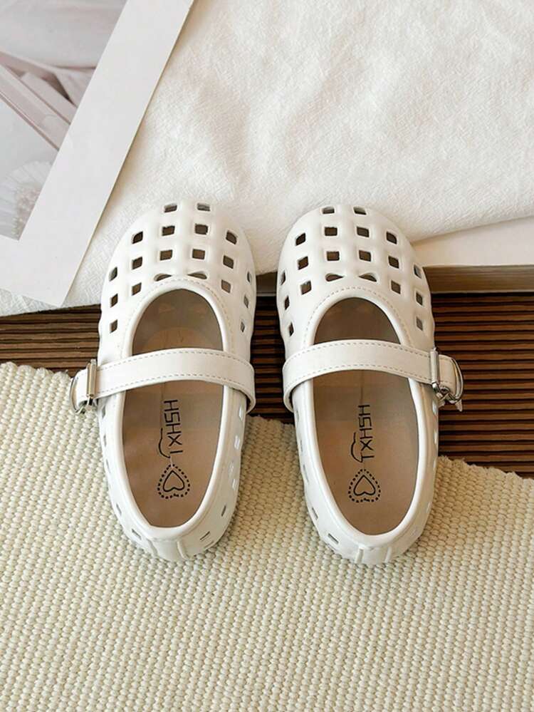 1双时尚透气软底舒适女童真皮鞋，轻便百搭镂空可爱魔术贴公主凉鞋，适合夏季、日常穿着、户外活动、旅行、派对等场合。 - 米色 - 查看 3