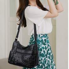 Women's PU Rivet Iron Ring Small Accessory Retro Gift Bag, Portable Versatile Large Capacity Crossbody Bag - Black - View 7