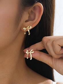 1 par de aretes elegantes y minimalistas con forma geométrica de lazo - pendientes de lazo - Ver 5