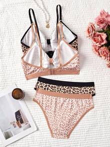 2SETS Of Women's Leopard-Print, Sexy, Open-Work, French-Style Bra And Panty Set, Comfortable And Feature No Steel Underwire. The Top Features A Strap-Style Top With Printed Letter Patterns, A Visually Appealing Design On The Back, Breast Padding, Sporty-Style Bra, And A Soft Cup Leopard-Print Set Of Undergarments. - Multicolor - View 2