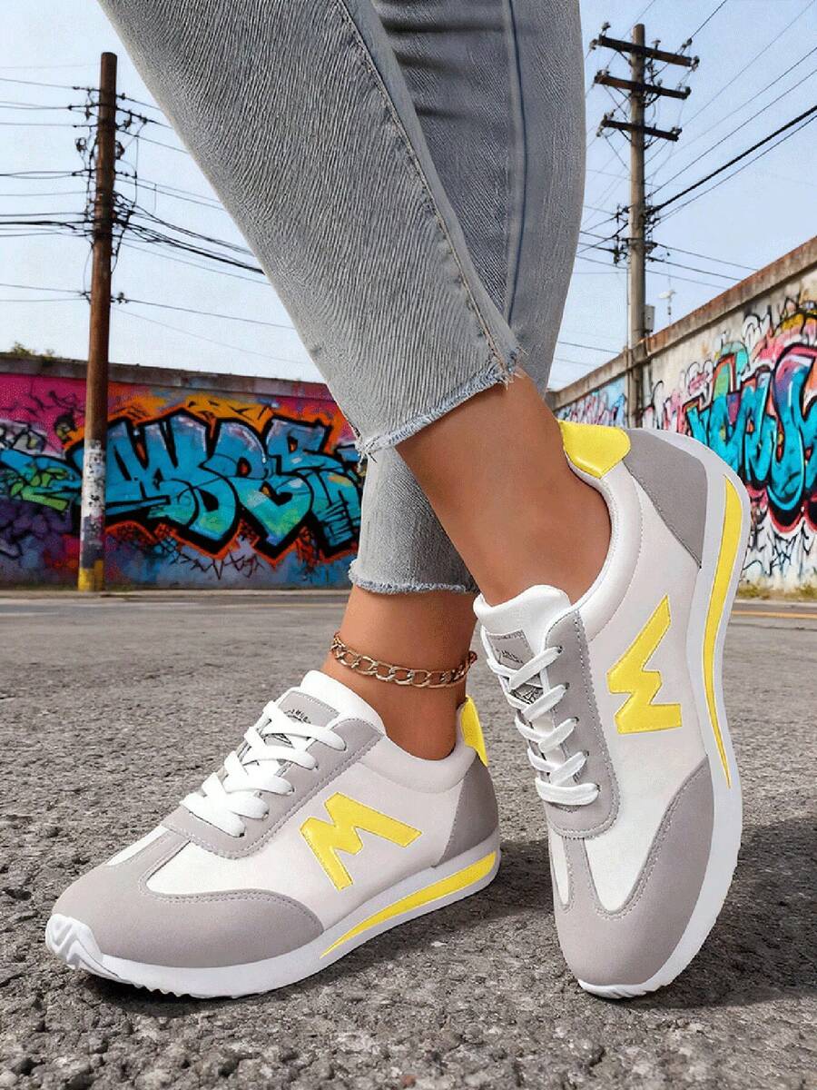 FZY Women's Lightweight Fashion Sneakers - Comfortable, Non-Slip, Lace-Up Casual Sneakers With Cushioned Insole, White & Blue Striped Design, Low-Top EVA Sole For All-Day Wear, Casual Sneakers | Lowtop Sneakers | Laceup Closure,2026 Fall New Women's Casual Sneakers. All-Plastic Upper With Colorful Stripes. Simple Laces For Tightness Adjustment. Flat Sole For Stable Walking. Lightweight And Soft, Comfortable For Everyday Wear. Perfect For Walking, Shopping, Commuting, And More. Durable, Easy To Clean, And A Versatile Everyday Sneaker.Must-Have Outfits For Valentine's Day - Màu vàng - Xem 1
