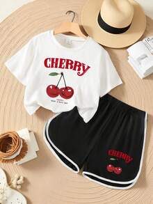 2 pièces Tenue décontractée pour filles, T-shirt imprimé "CHERRY" & cerise rouge, Ensemble de shorts dauphin imprimé cerise assorti, Pour la rentrée scolaire, Port d'été - Blanc - Voir 1