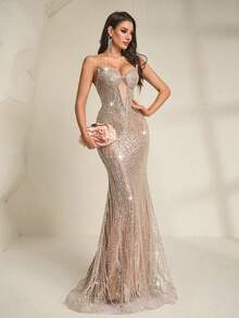 Astony One 优雅性感裸色薄纱雪纺晚礼服，饰以精致闪亮的串珠，这款露背深V领美人鱼礼服是鸡尾酒会、正式晚宴、订婚仪式、毕业典礼、海滩度假、生日派对、婚礼和红毯活动的完美之选。 - 杏色 - 查看 10