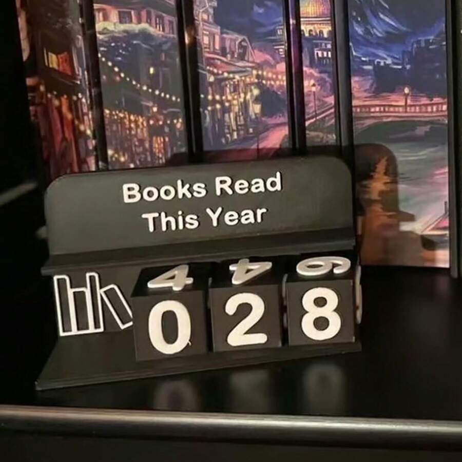 1个现代粉米色书籍阅读计数器 - 带有“今年阅读书籍”字样 - 追踪年度阅读进度 - 图书馆、办公室、家居装饰的完美之选 - 送给书虫、教师、作家的理想礼物 - 耐用塑料材质，阅读追踪器，现代设计，醒目数字，生日、情人节、圣诞节、感恩节和节日收藏的完美礼物，非常适合圣诞节和感恩节