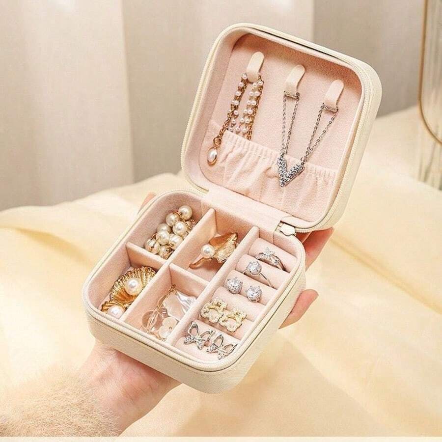 个性化手写名字心形首饰盒 - 定制米色布衬旅行收纳盒，拉链封口，柔软衬垫 - 伴娘邀请礼物、母亲节生日礼物、女士首饰盒、经典设计、高品质衬里、婚礼派对首饰盒