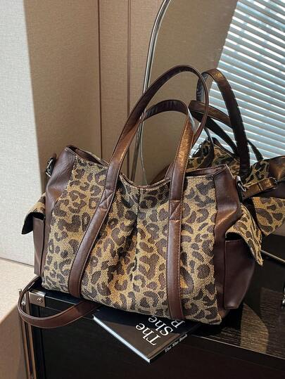 Túi xách nữ cỡ lớn bằng da mềm, thanh lịch, tiện dụng cho việc đi lại hàng ngày.