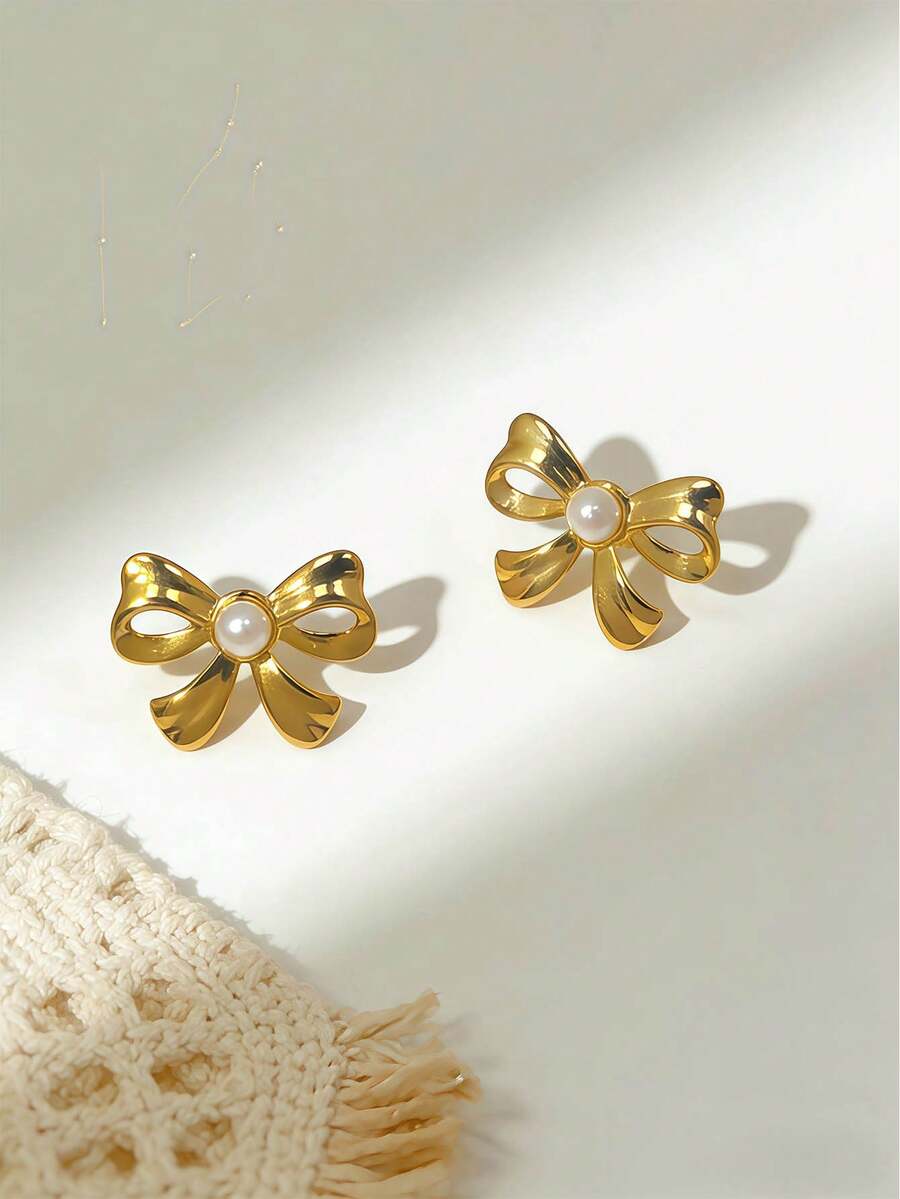 2 chiếc - Khuyên tai ngọc trai hình nơ dành cho nữ, mạ vàng 14K. Khuyên tai ngọc trai thanh lịch và tinh tế dành cho nữ, trang sức cưới - Khuyên tai vàng hình học bất thường không gây dị ứng, trang sức thời trang. Thích hợp để đeo hàng ngày / dự tiệc cưới / tiệc tùng / tiệc chiêu đãi. - Vàng - Xem 1