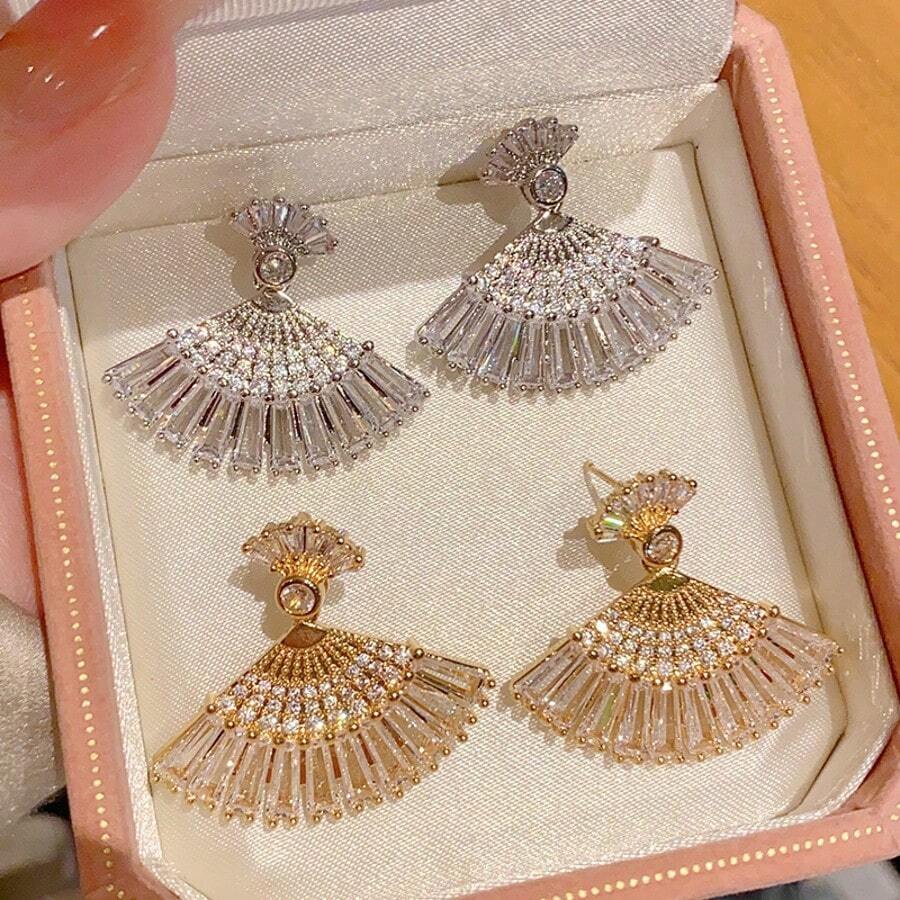 1 Pair Luxurious Zirconia Fan-Shaped Earrings, Suitable For Women's Party, Gala, Ball, Daily Wear, Holiday Gift - Multicolor - View 1